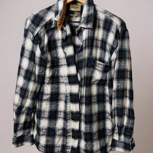 St. John's Bay Heavy Flannel Shirt XL Plaid Outdoor Workwear Lumberjack Style